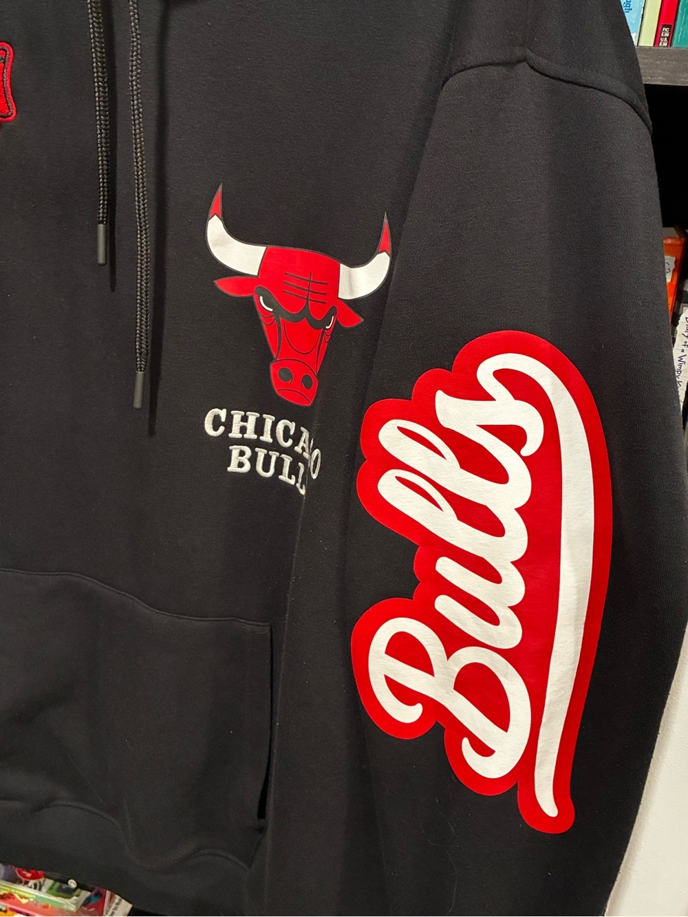Chicago Bulls Ultra Game hoodie 3XL. NWOT! - Picture 2 of 6